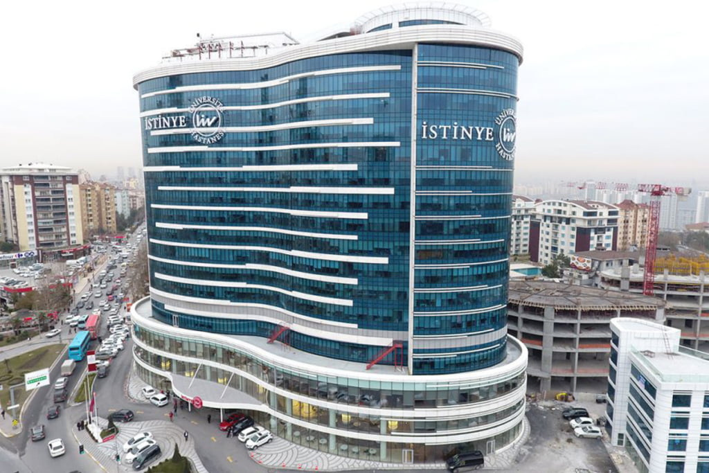 بیمارستان ایستینیه استانبول :