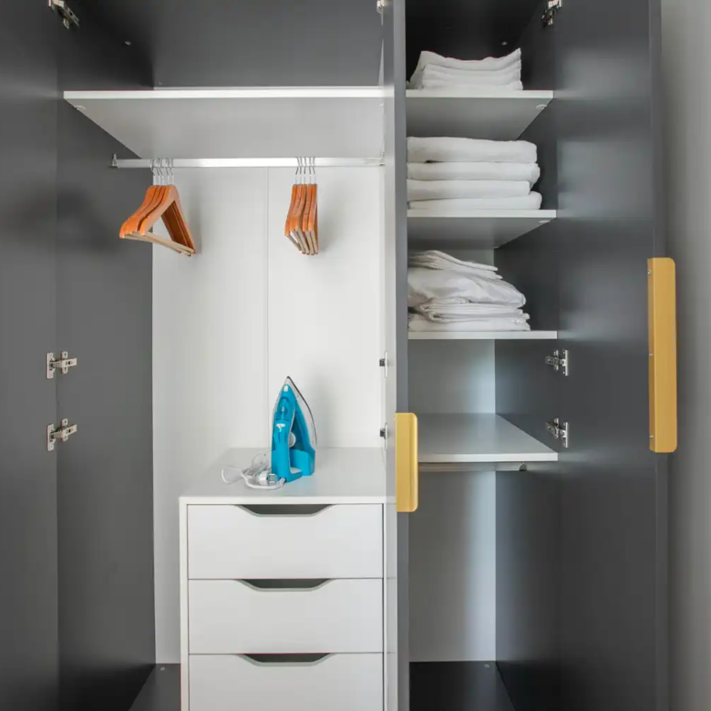 اجاره آپارتمان لوکس در بشیکتاش. واحدی بی‌نظیر با تمامی امکانات رفاهی برای یک زندگی راحت و بی‌دغدغه. تماس با ترک گشت برای اطلاعات بیشتر.